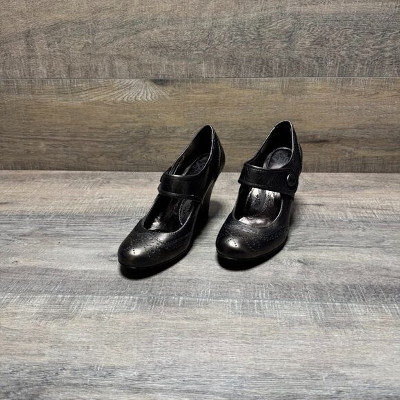 Sofft Fiona Silver Mary Jane Pumps Women's Size 7.5 - Picture 1 of 7